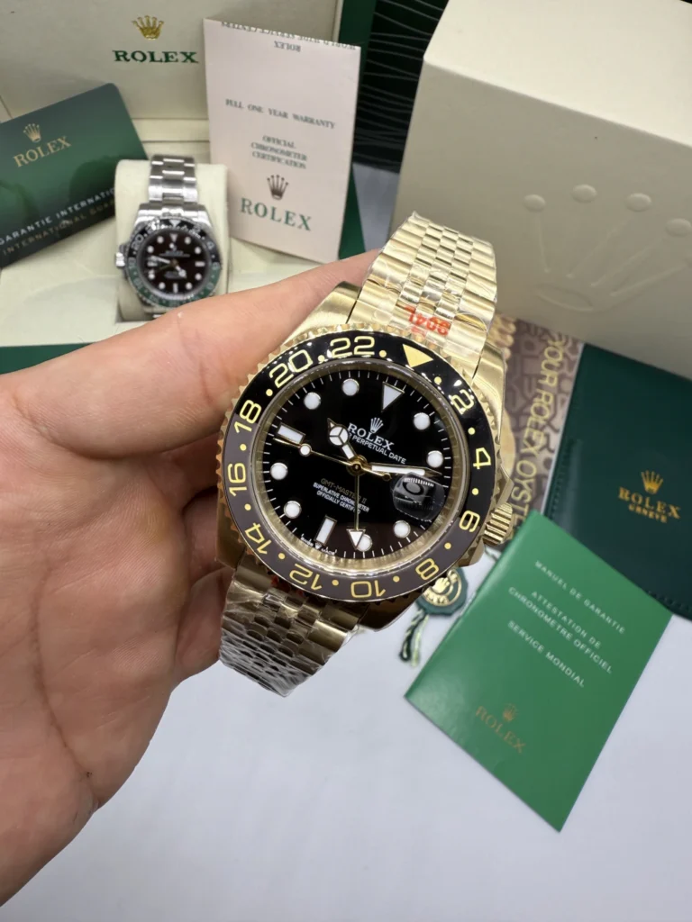 GMT Master II 40mm - AÇO DOURADO MOSTRADOR PRETO