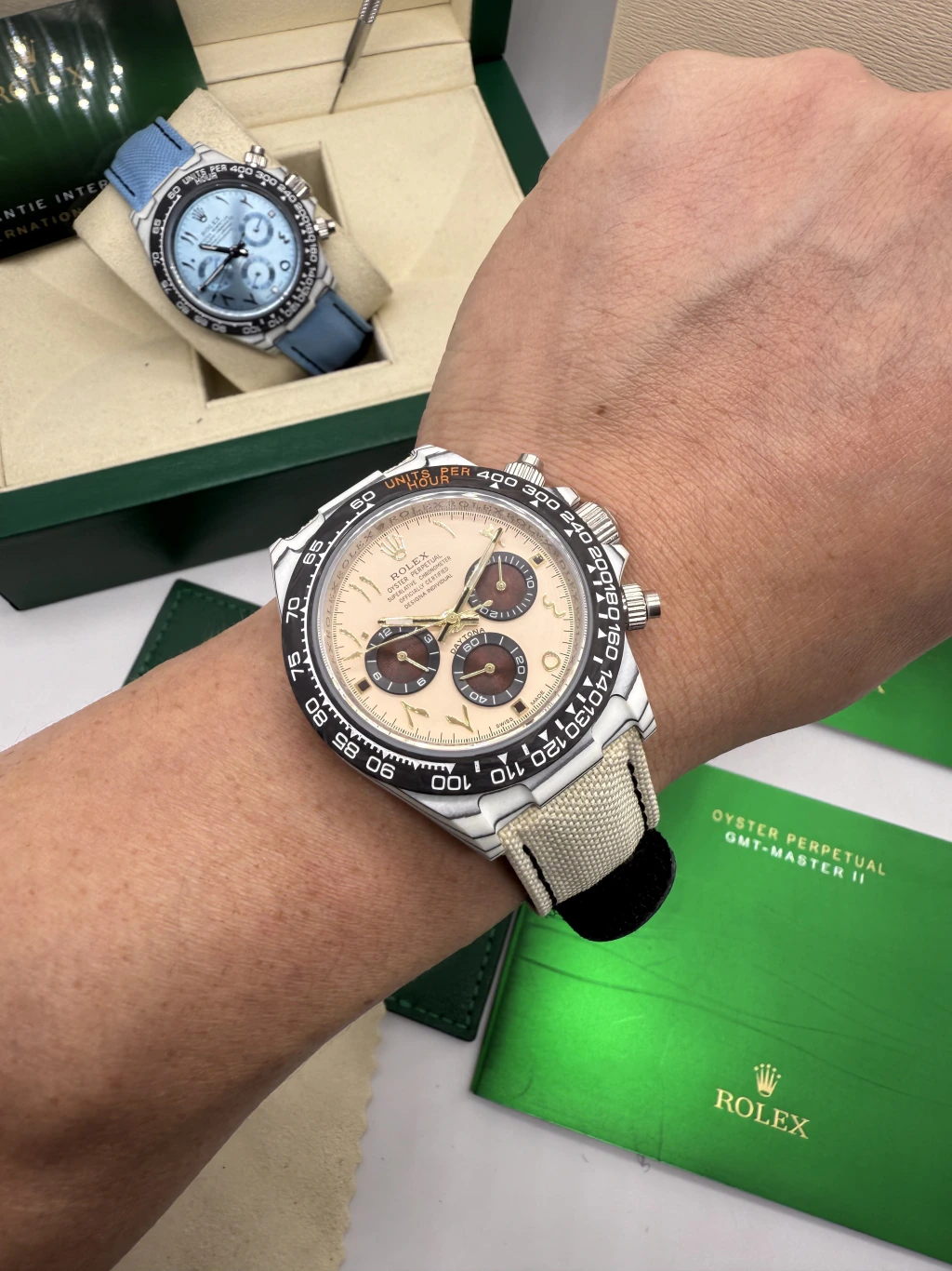 DAYTONA DIW Carbono 40mm - MOSTRADOR BEGE - NYLON - Imagem 5