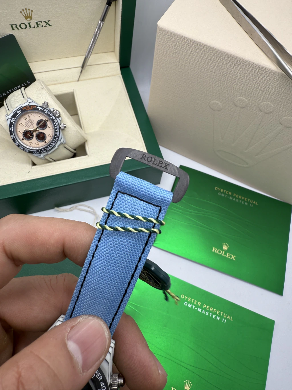 DAYTONA DIW Carbono Arabic 40mm - MOSTRADOR AZUL - NYLON - Imagem 4