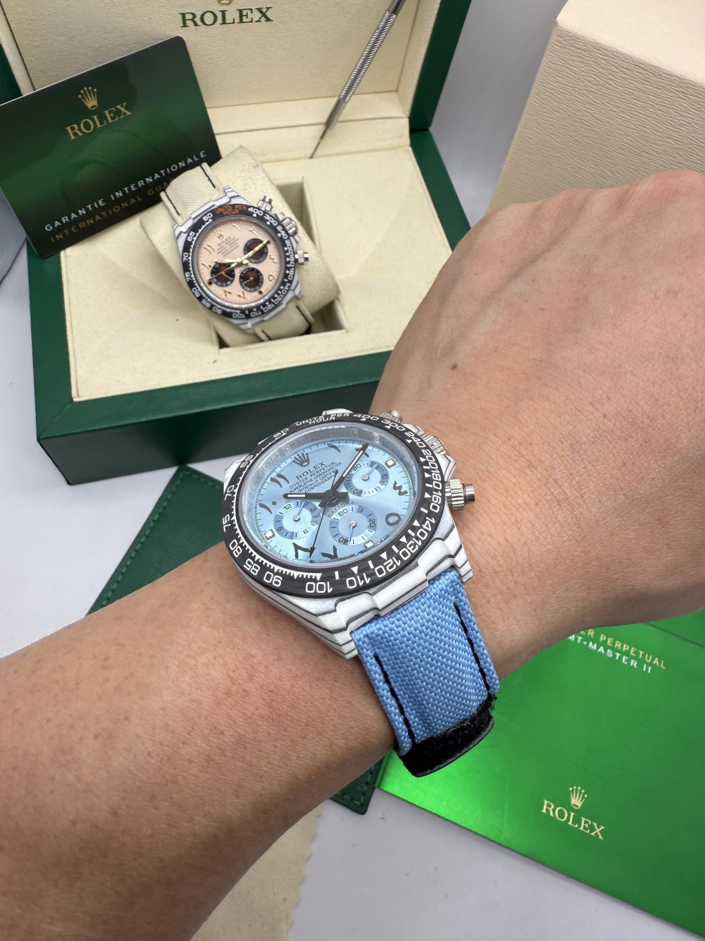 DAYTONA DIW Carbono Arabic 40mm - MOSTRADOR AZUL - NYLON - Imagem 5