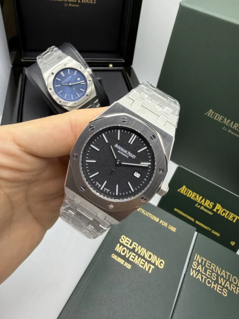 Audemars Piguet Royal Oak 42mm - AÇO MOSTRADOR PRETO