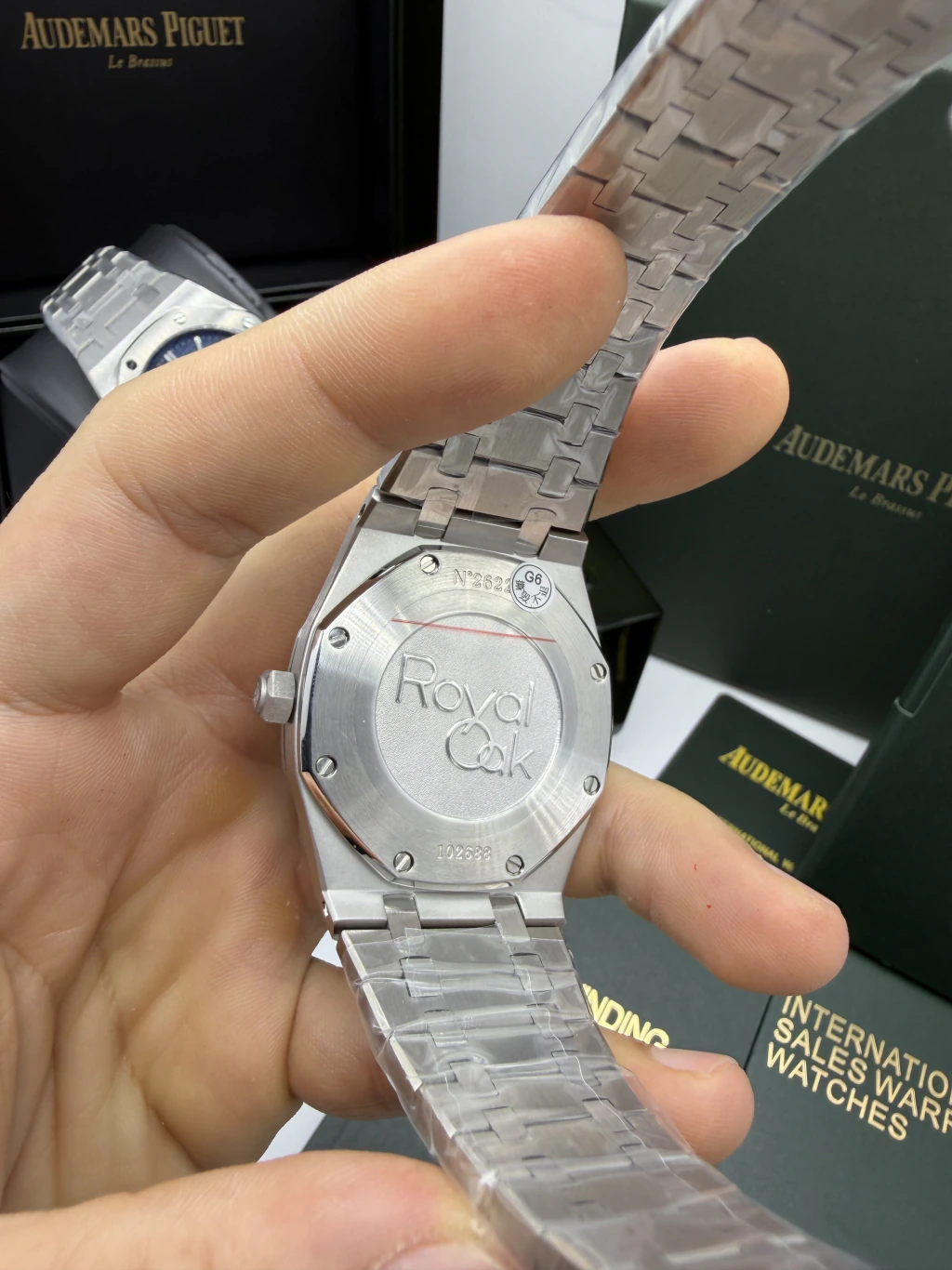 Audemars Piguet Royal Oak 42mm - AÇO MOSTRADOR PRETO - Imagem 3