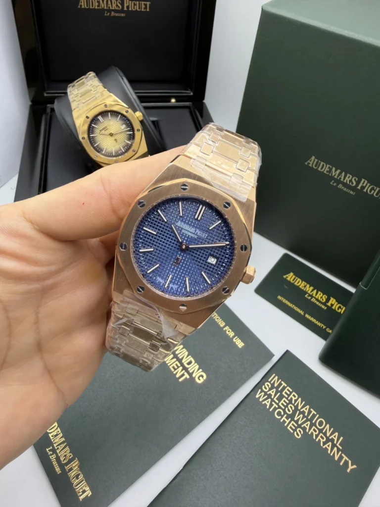 Audemars Piguet Royal Oak 42mm - AÇO ROSE MOSTRADOR AZUL