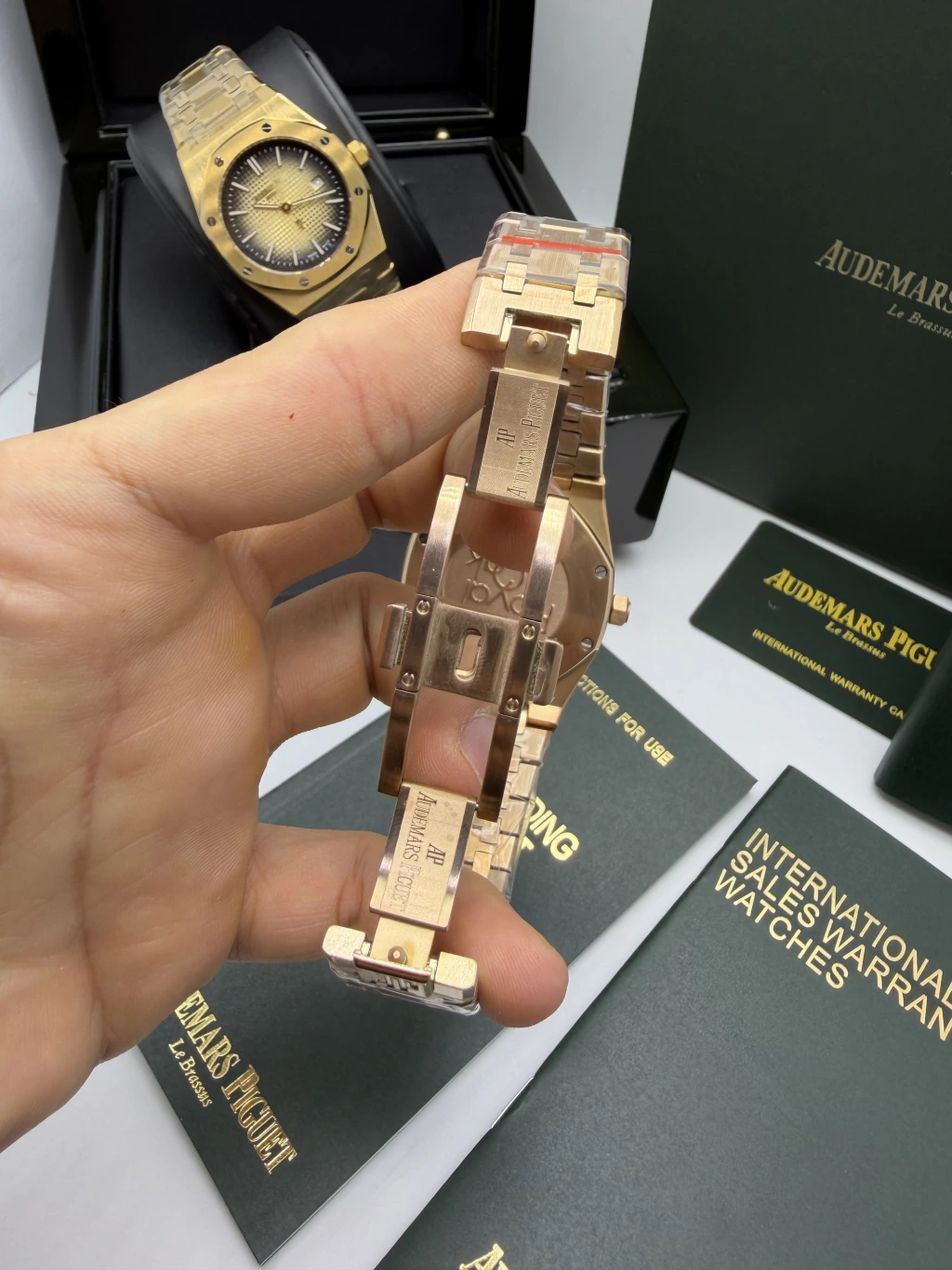 Audemars Piguet Royal Oak 42mm - AÇO ROSE MOSTRADOR AZUL - Imagem 4