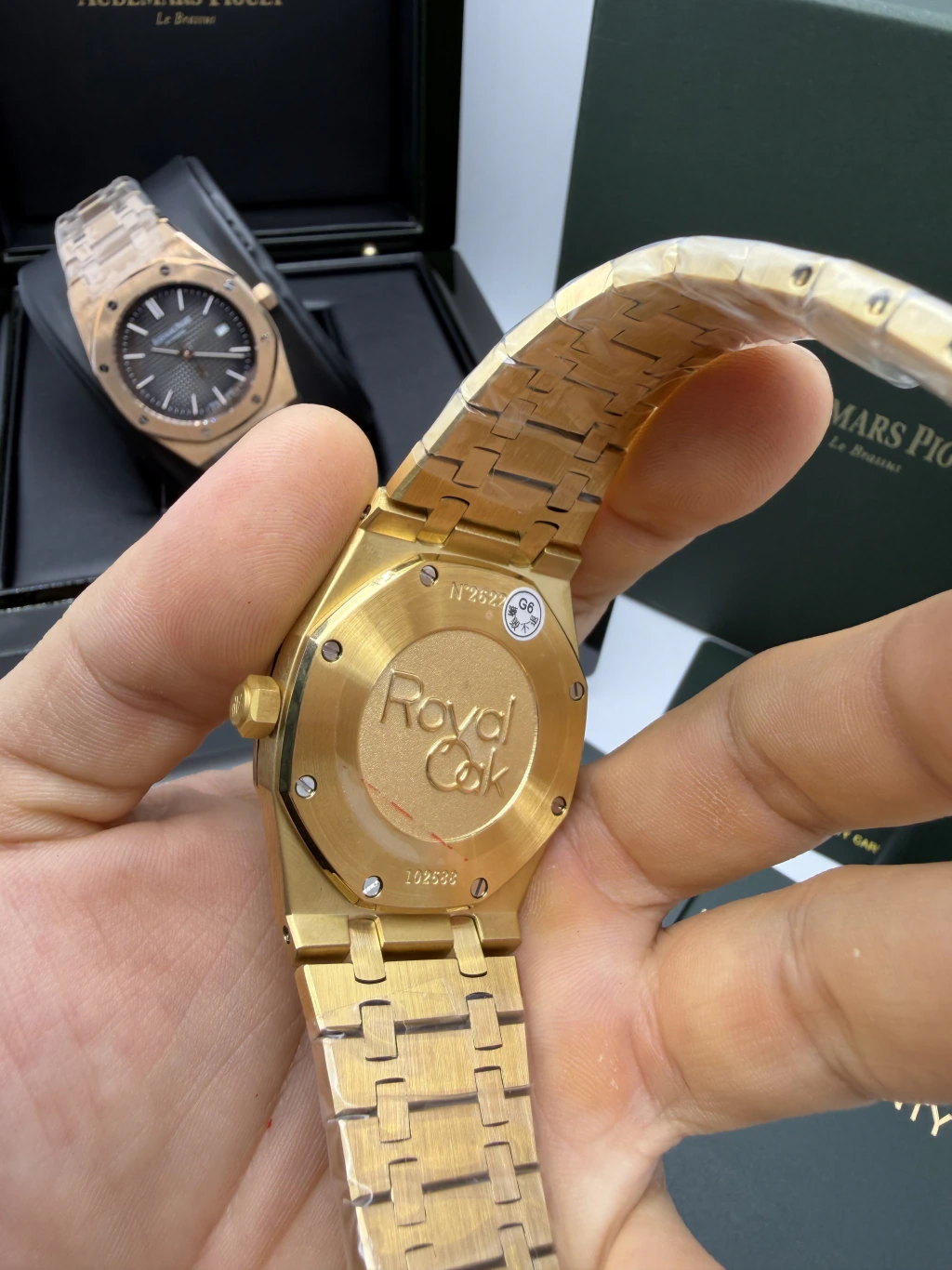 Audemars Piguet Royal Oak 42mm - AÇO DOURADO MOSTRADOR AMARELO - Imagem 3