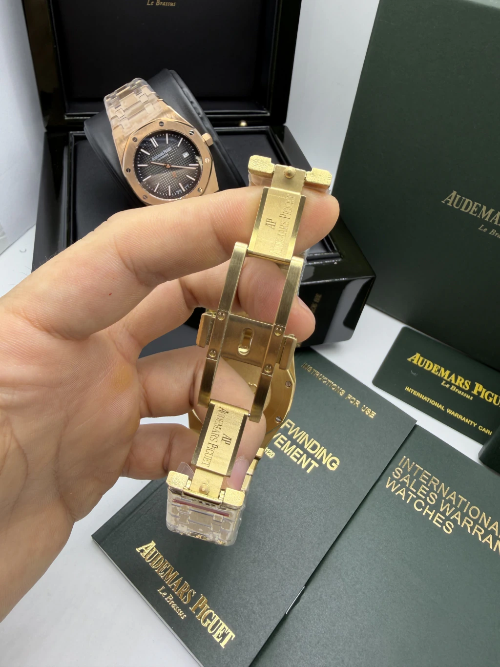 Audemars Piguet Royal Oak 42mm - AÇO DOURADO MOSTRADOR AMARELO - Imagem 4