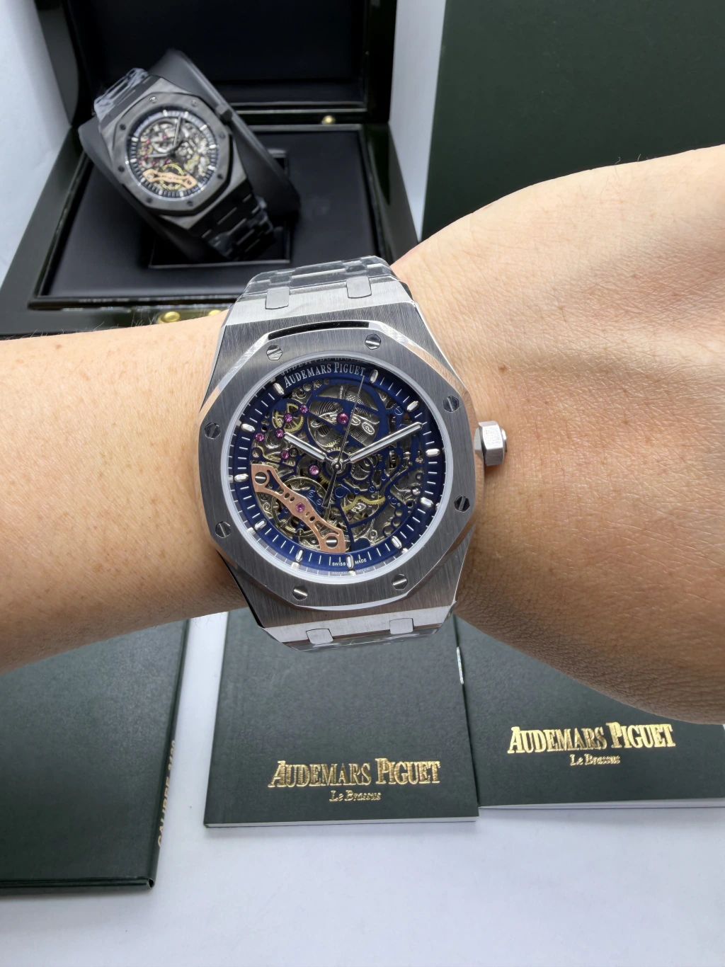 Audemars Piguet Royal Oak Double 42mm - AÇO MOSTRADOR SKELETON AZUL - Imagem 5