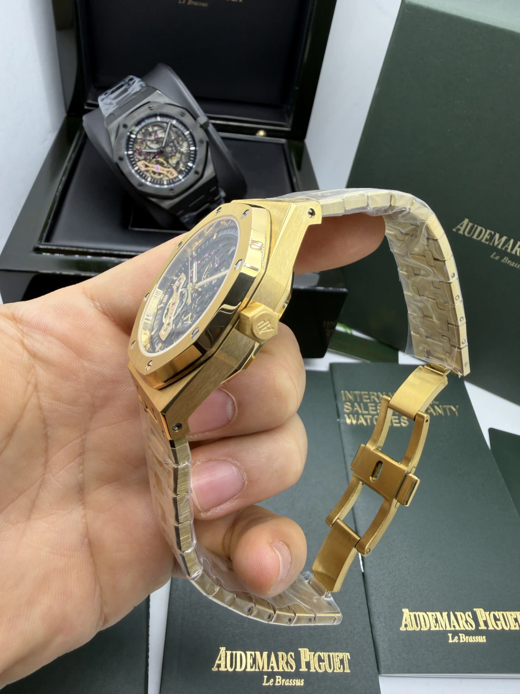 Audemars Piguet Royal Oak Double 42mm - AÇO DOURADO MOSTRADOR SKELETON PRETO - Imagem 2