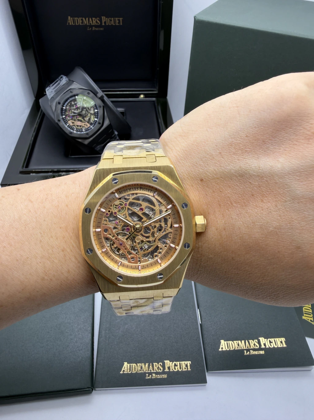 Audemars Piguet Royal Oak Double 42mm - AÇO DOURADO MOSTRADOR SKELETON DOURADO - Imagem 5