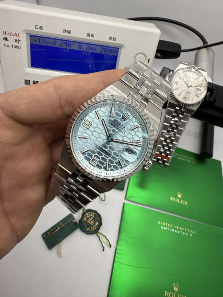 Land-Dweller 40mm - Mostrador azul Tiffany Bezel canelado aço