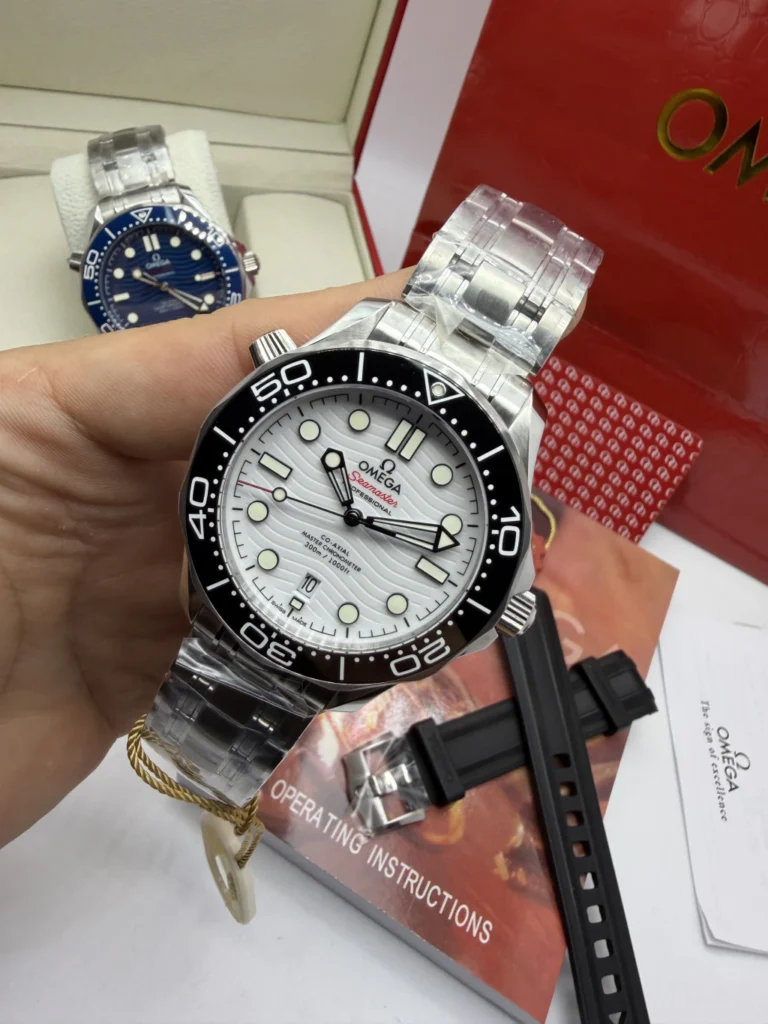Omega Seamaster 42mm - SUPER CLONE - AÇO MOSTRADOR BRANCO