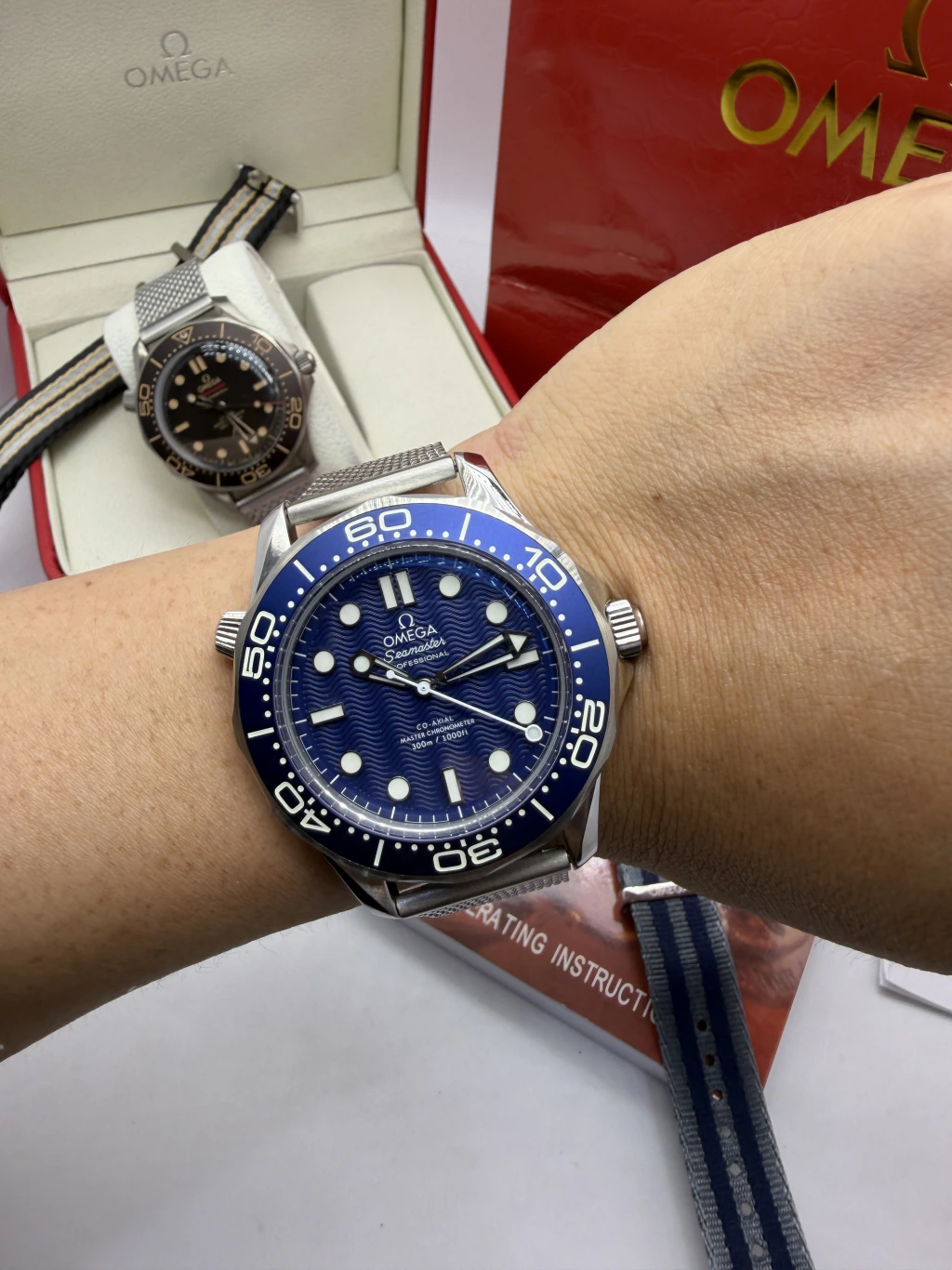 Omega Seamaster 42mm - SUPER CLONE - AÇO MOSTRADOR AZUL - Imagem 5