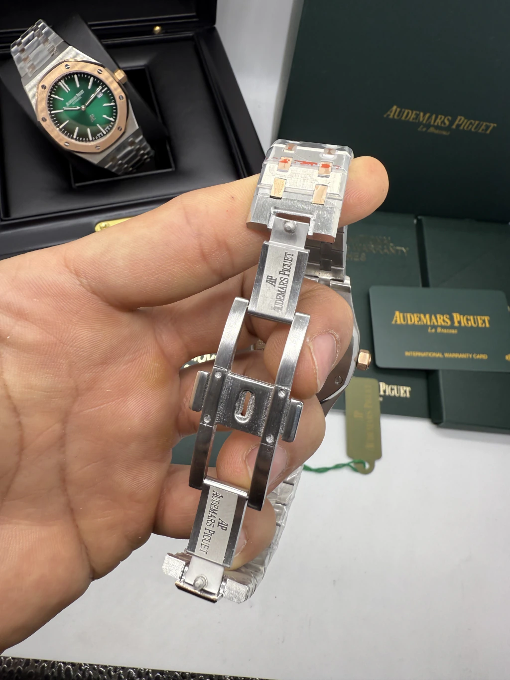 Audemars Piguet Royal Oak 42mm - AÇO COM ROSE MOSTRADOR VERDE - Imagem 4