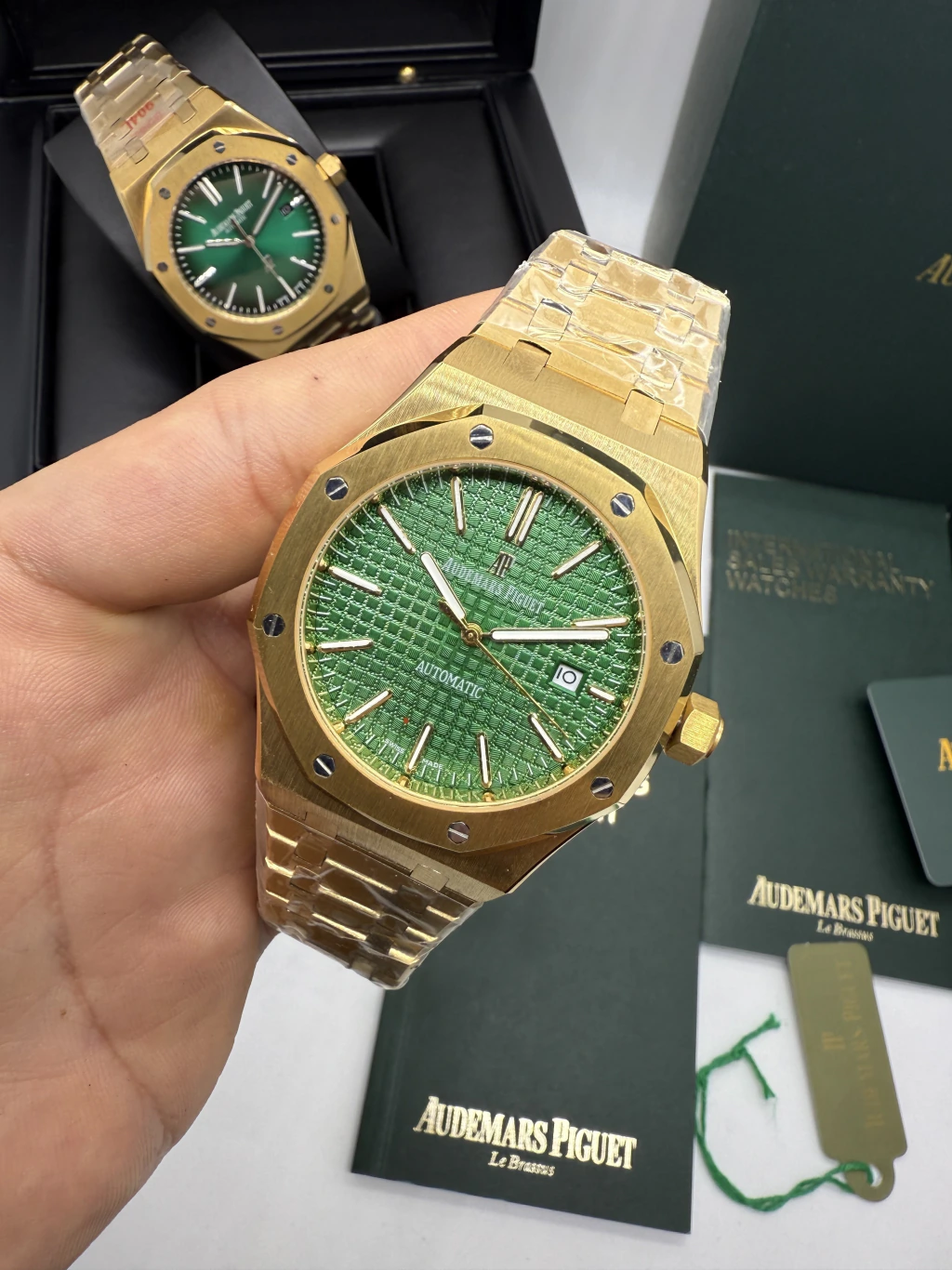 Audemars Piguet Royal Oak 42mm - AÇO DOURADO MOSTRADOR VERDE