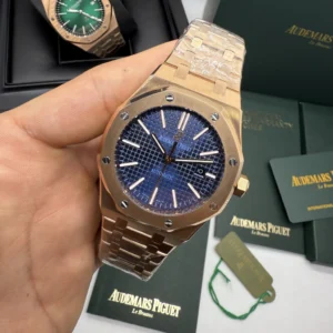 Audemars Piguet Royal Oak 42mm - AÇO ROSE MOSTRADOR AZUL