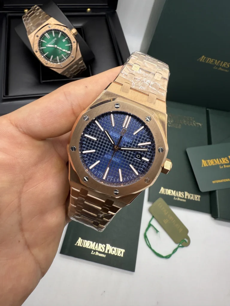 Audemars Piguet Royal Oak 42mm - AÇO ROSE MOSTRADOR AZUL