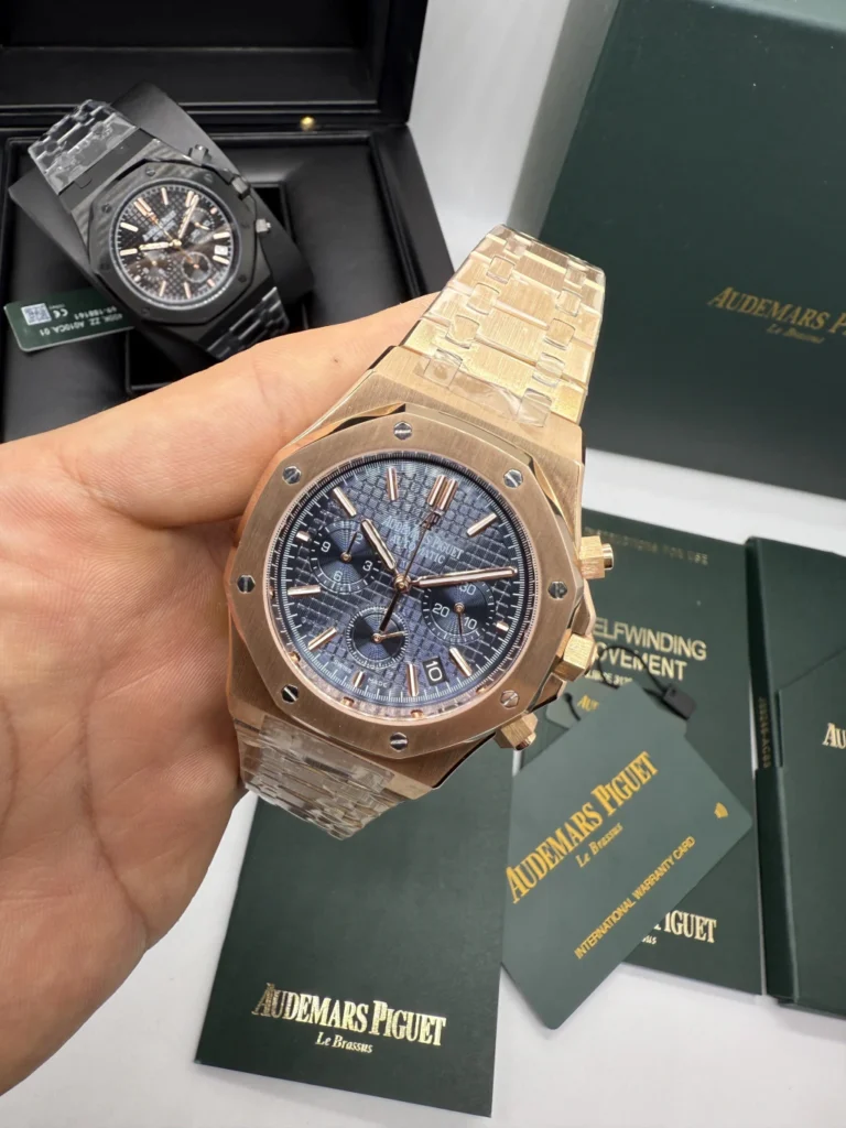 Audemars Piguet Royal Oak 42mm - AÇO ROSE MOSTRADOR AZUL