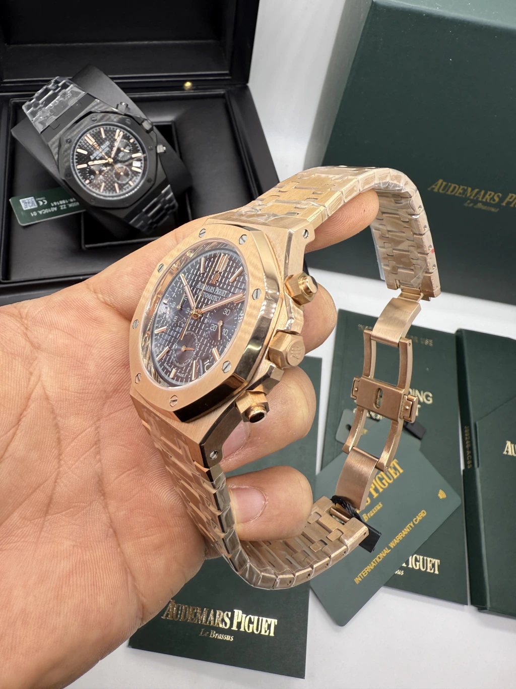 Audemars Piguet Royal Oak 42mm - AÇO ROSE MOSTRADOR AZUL - Imagem 2