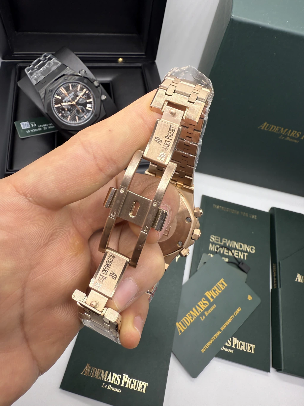 Audemars Piguet Royal Oak 42mm - AÇO ROSE MOSTRADOR VERDE - Imagem 4