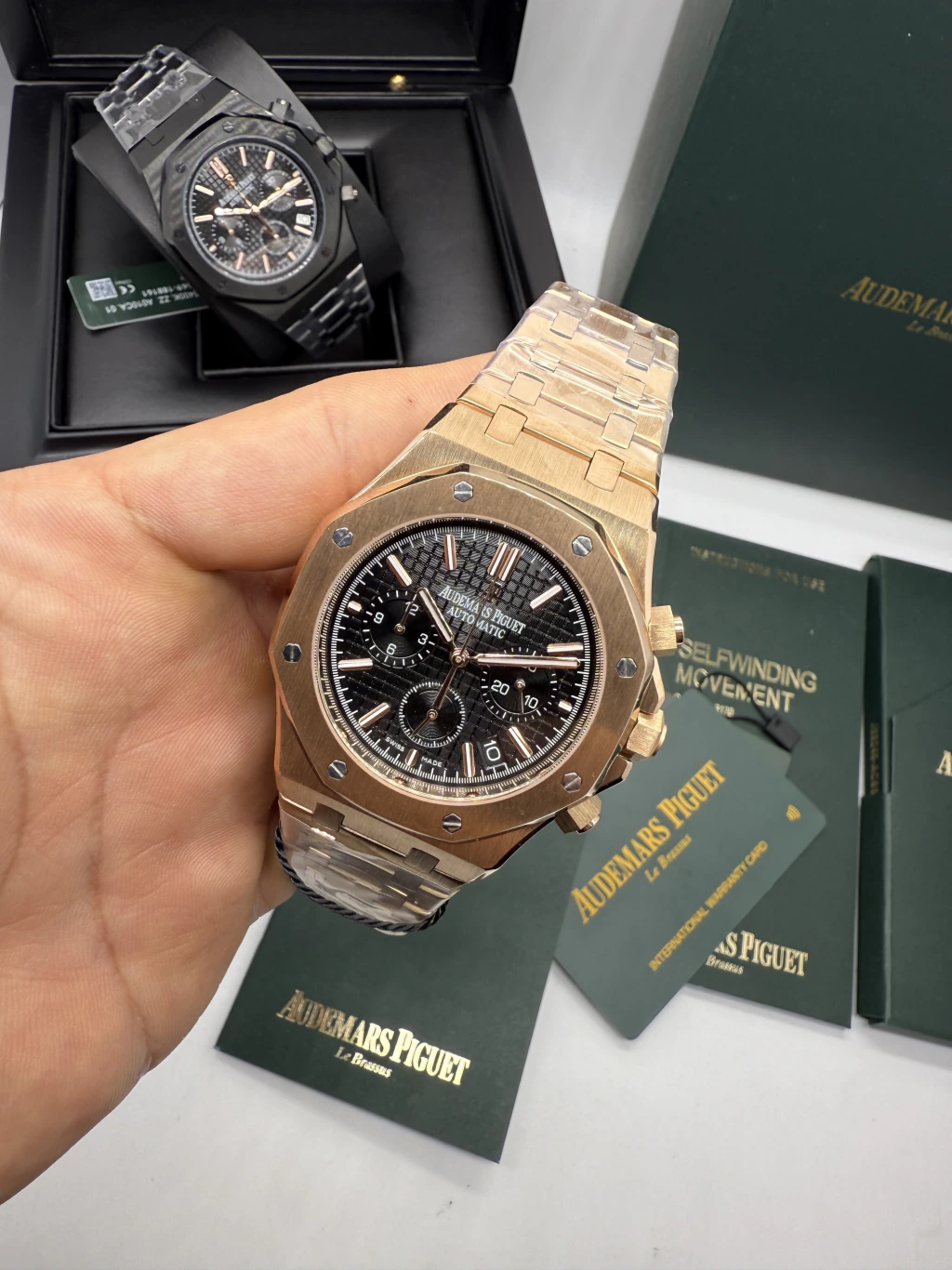 Audemars Piguet Royal Oak 42mm - AÇO ROSE MOSTRADOR PRETO
