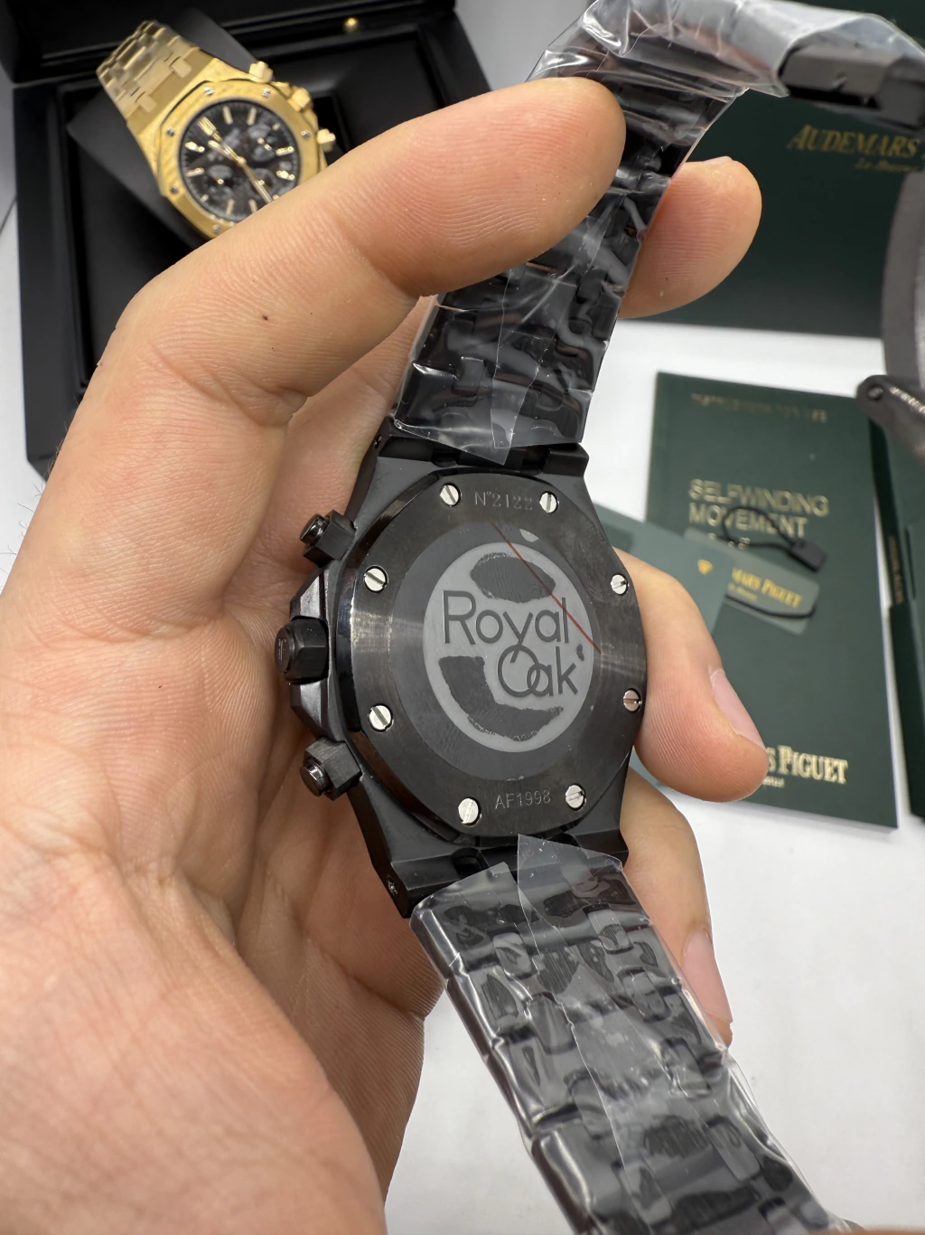 Audemars Piguet Royal Oak 42mm - AÇO PRETO MOSTRADOR PRETO - Imagem 3