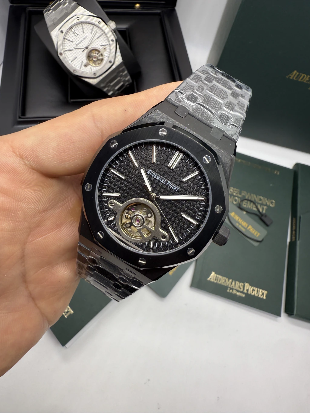 Audemars Piguet Tuorbillon 42mm - AÇO PRETO MOSTRADOR PRETO