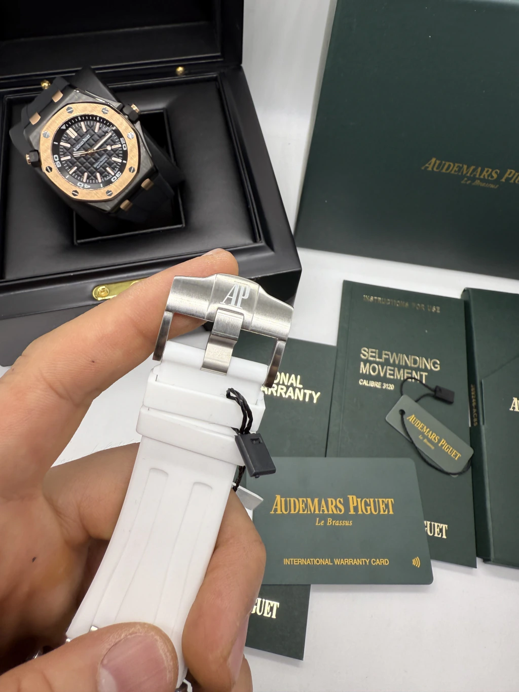 Audemars Piguet Offshore 42mm - AÇO MOSTRADOR BRANCO - SILICONE - Imagem 4