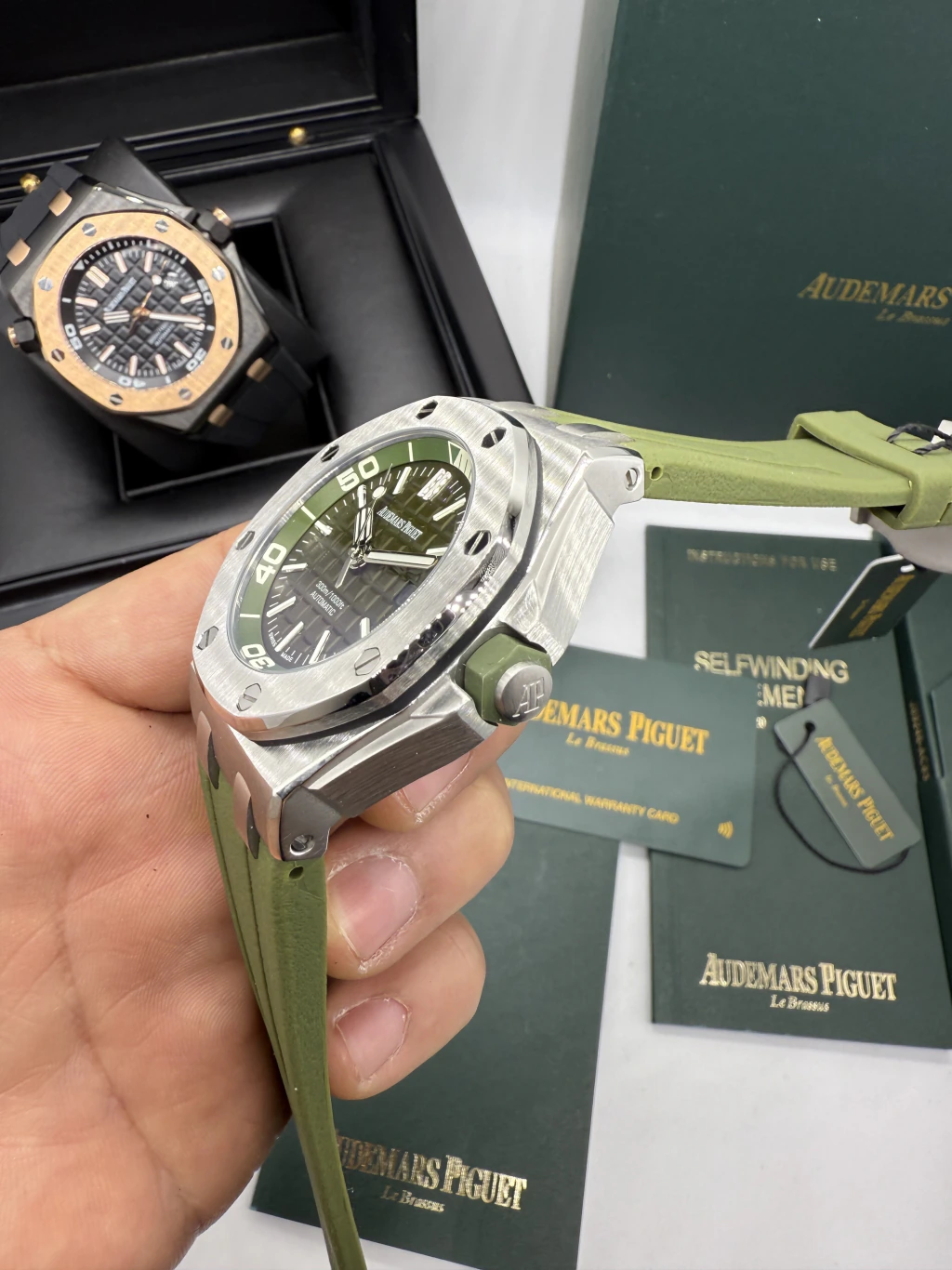 Audemars Piguet Offshore 42mm - AÇO MOSTRADOR VERDE - SILICONE - Imagem 2