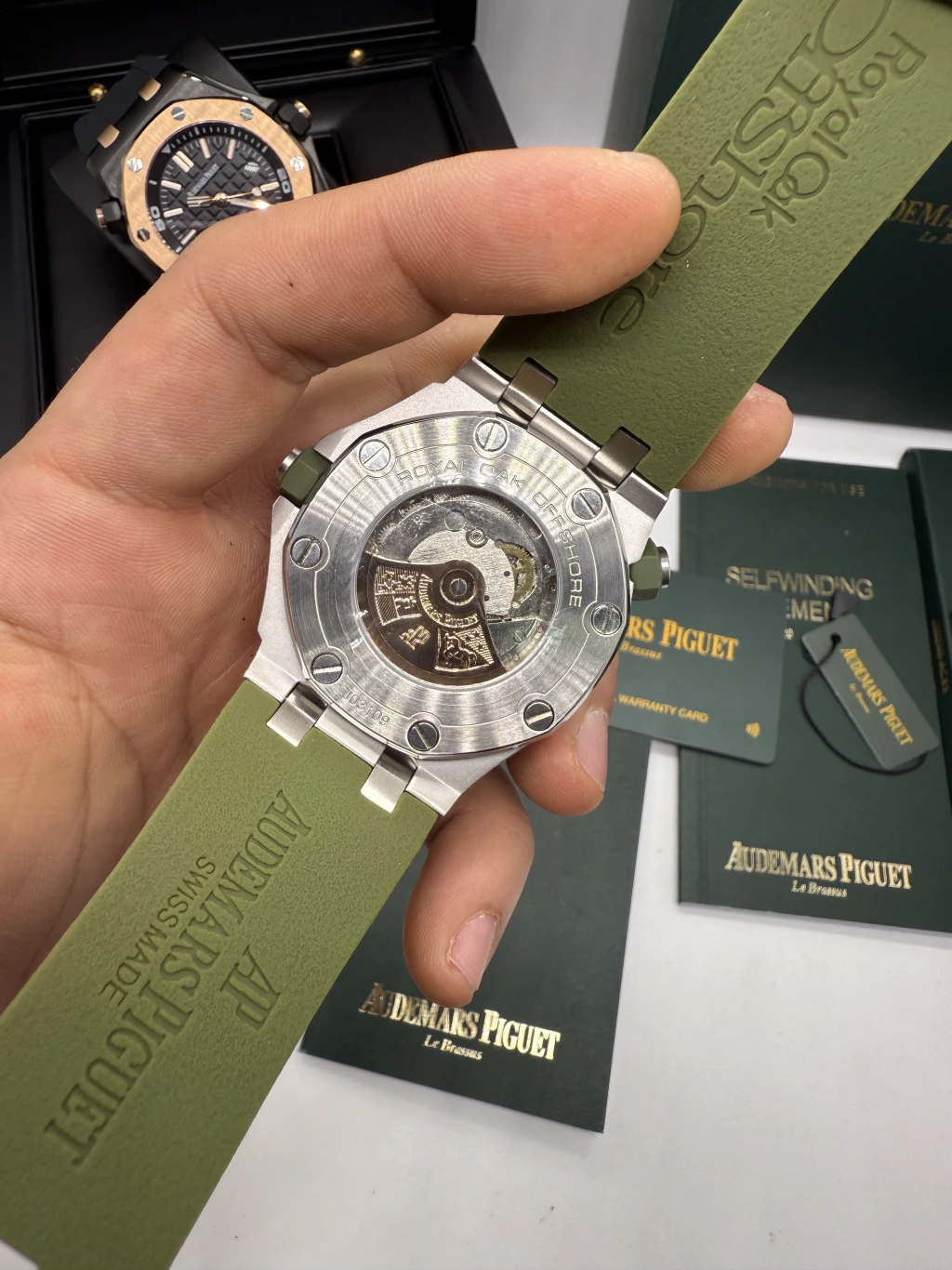 Audemars Piguet Offshore 42mm - AÇO MOSTRADOR VERDE - SILICONE - Imagem 3