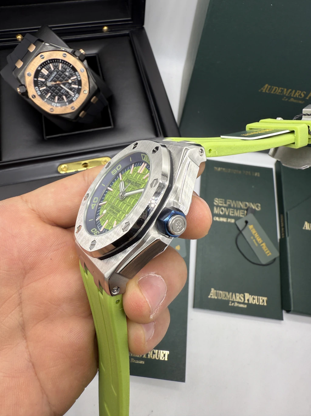 Audemars Piguet Offshore 42mm - AÇO MOSTRADOR VERDE - SILICONE - Imagem 2