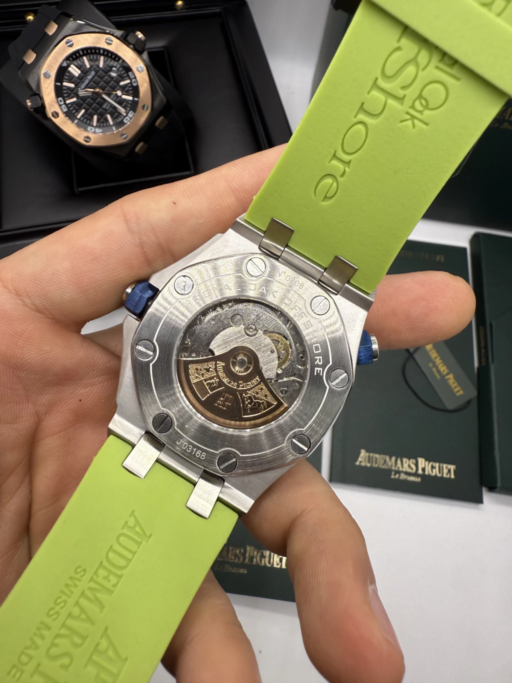 Audemars Piguet Offshore 42mm - AÇO MOSTRADOR VERDE - SILICONE - Imagem 3
