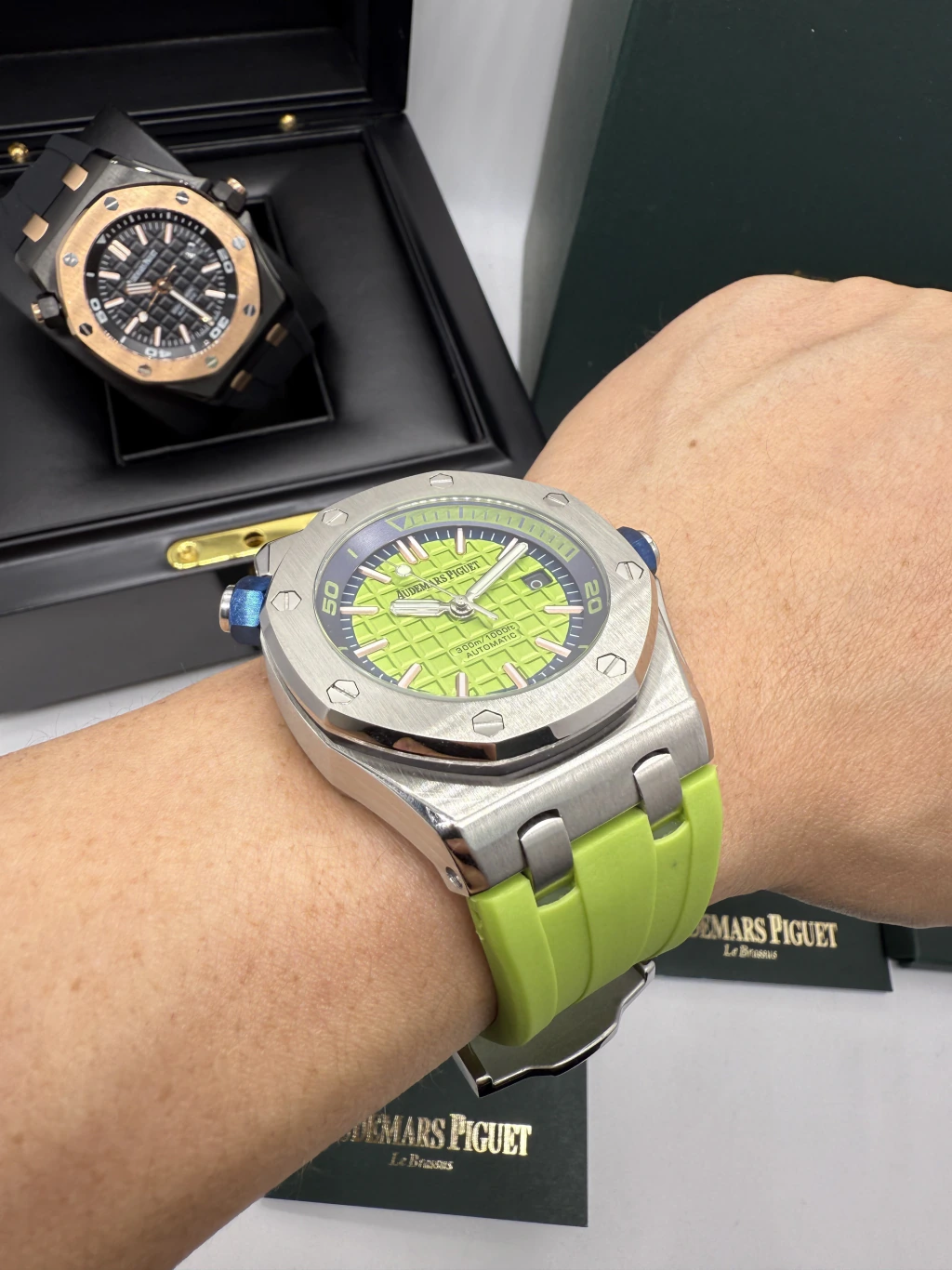Audemars Piguet Offshore 42mm - AÇO MOSTRADOR VERDE - SILICONE - Imagem 5