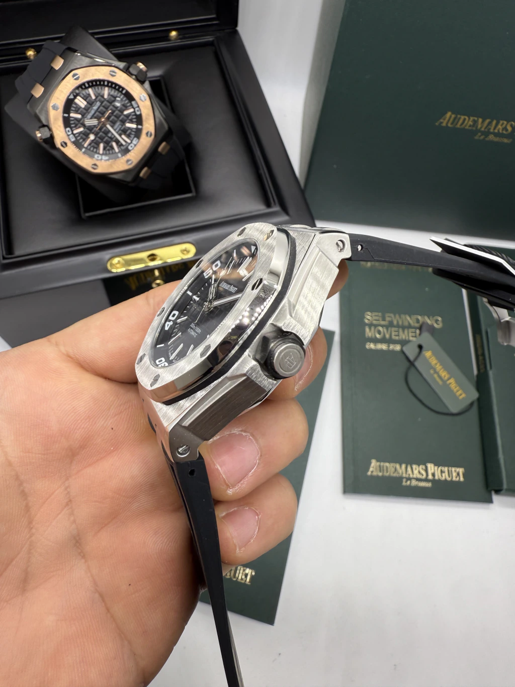 Audemars Piguet Offshore 42mm - AÇO MOSTRADOR PRETO - SILICONE - Imagem 2