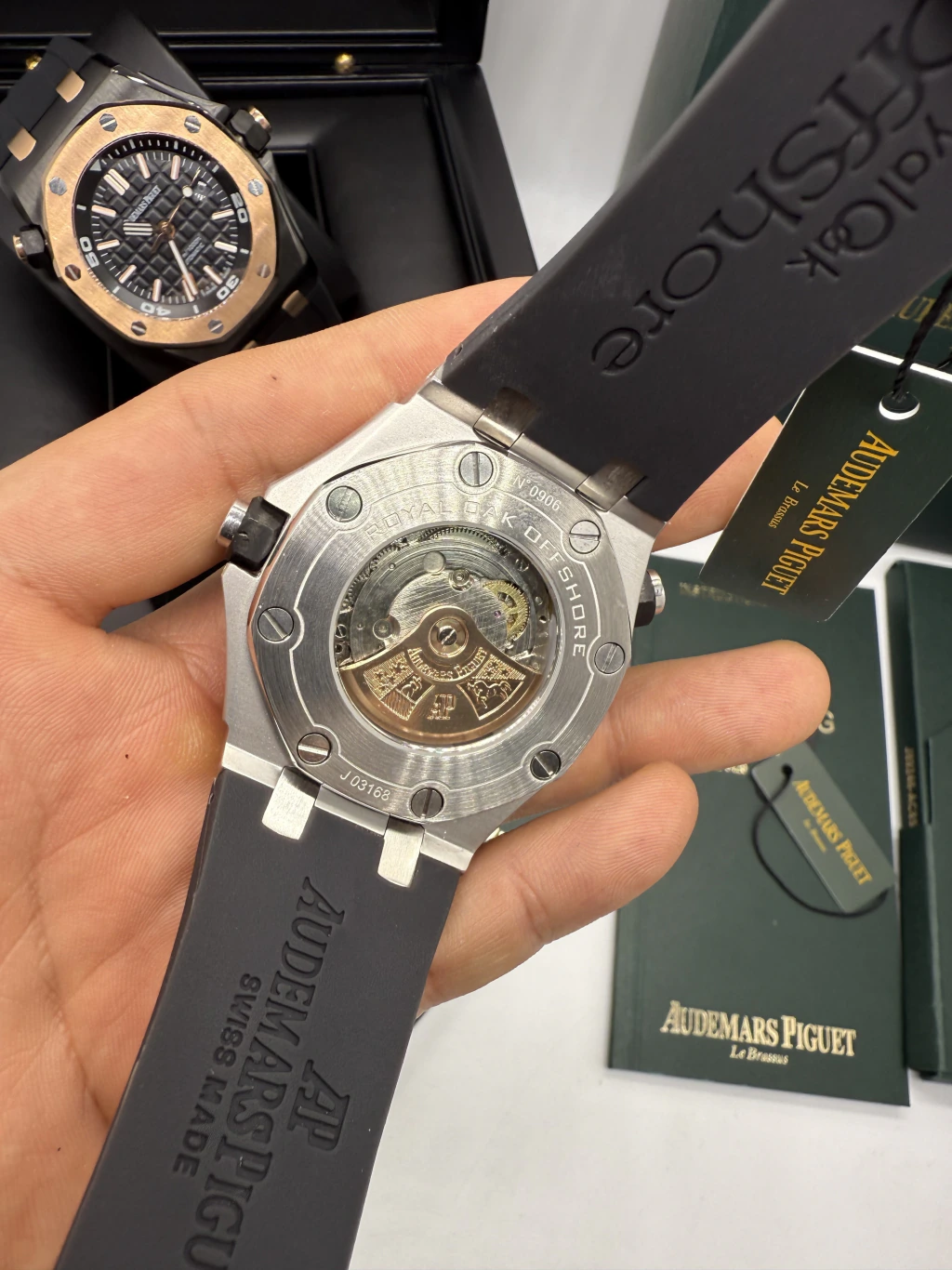 Audemars Piguet Offshore 42mm - AÇO MOSTRADOR PRETO - SILICONE - Imagem 3