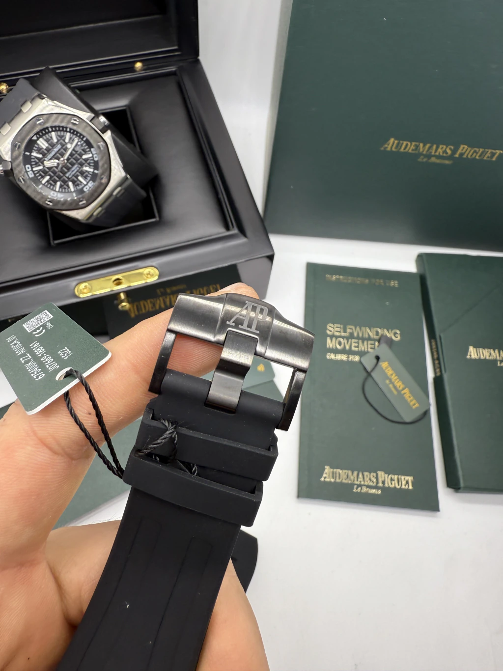 Audemars Piguet Offshore 42mm - AÇO PRETO COM ROSE MOSTRADOR PRETO - SILICONE - Imagem 4
