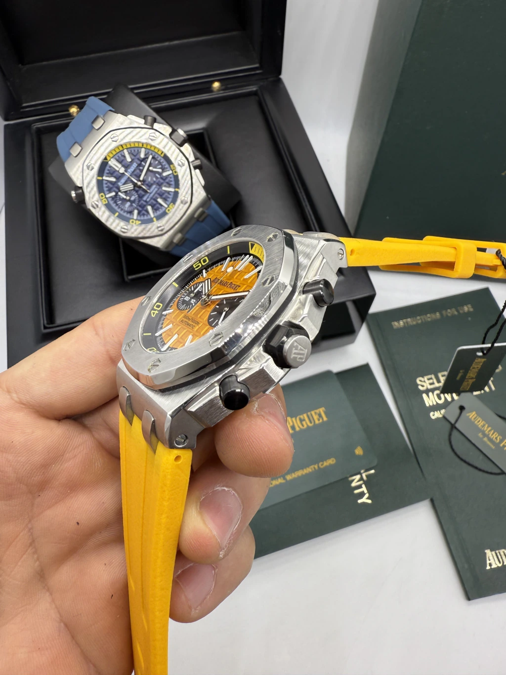 Audemars Piguet Offshore Chronograph 42mm - AÇO MOSTRADOR AMARELO - SILICONE - Imagem 2