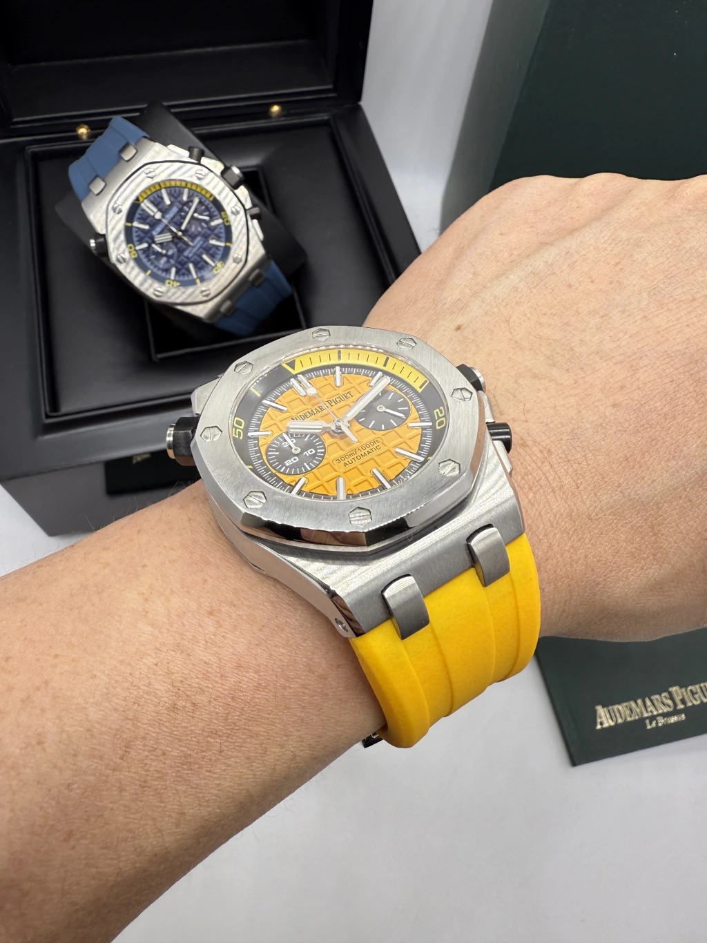 Audemars Piguet Offshore Chronograph 42mm - AÇO MOSTRADOR AMARELO - SILICONE - Imagem 5