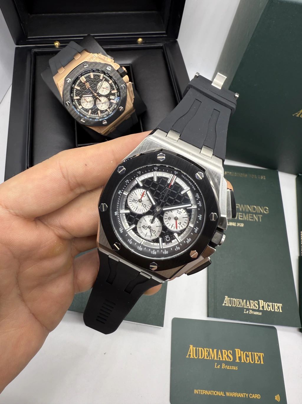 Audemars Piguet Offshore Chronograph 42mm - AÇO COM PRETO AMOSTRADOR PRETO - SILICONE