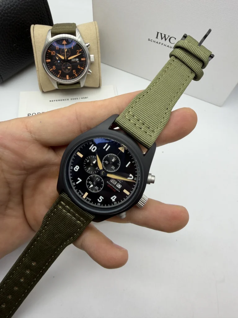IWC Pilot Chronograph 42mm - AÇO MOSTRADOR PRETO - NYLON