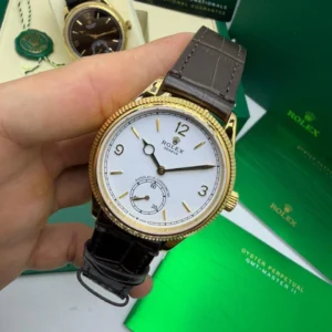 Perpetual 1908 - 40mm - AÇO DOURADO MOSTRADOR BRANCO - FUNDO DE VIDRO - COURO