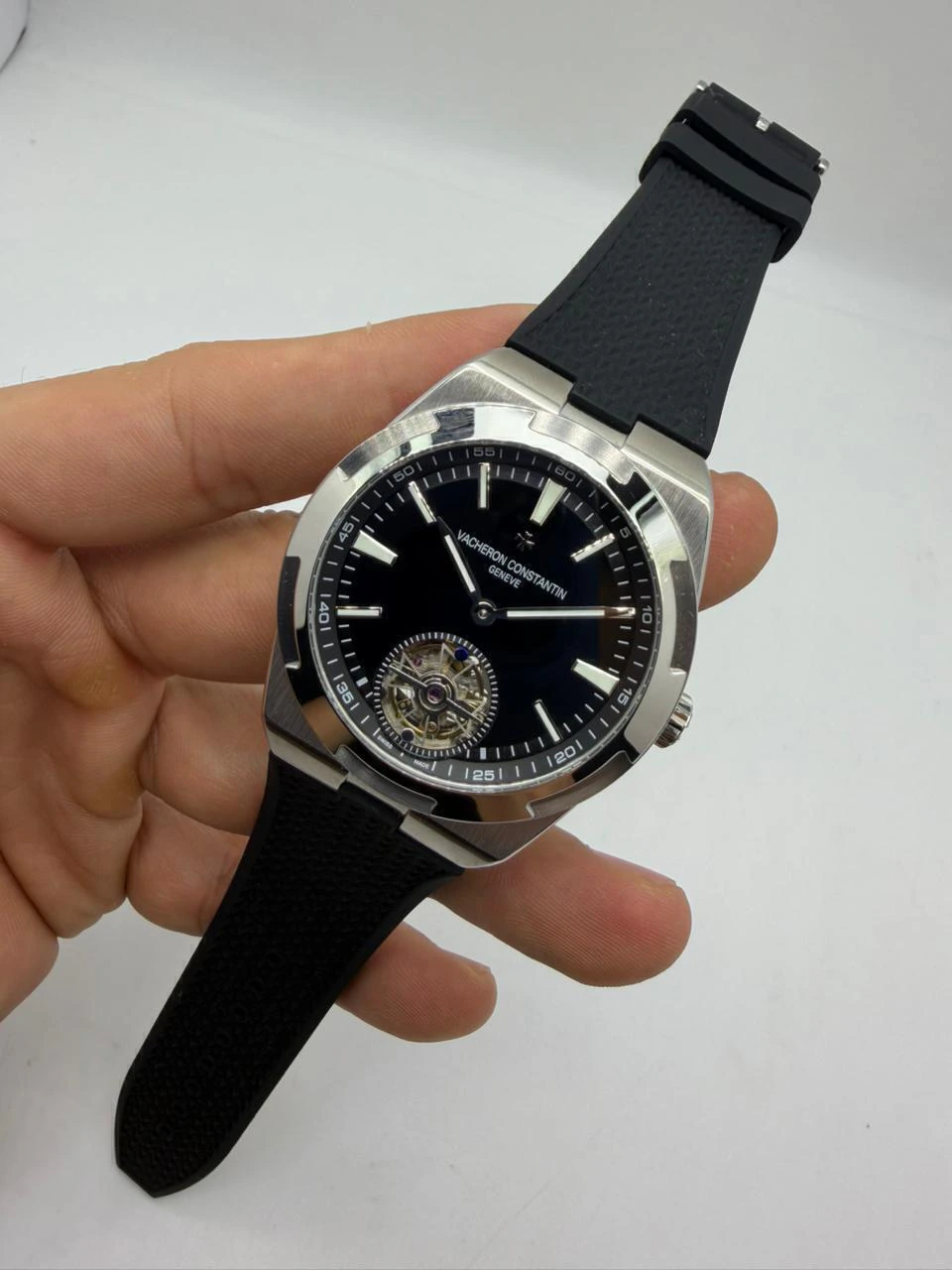 Vacheron Constantin Tourbillon 40mm - AÇO MOSTRADOR PRETO - SILICONE