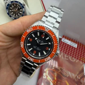 Omega Seamaster Planet Ocean 42mm - SUPER CLONE - AÇO MOSTRADOR PRETO