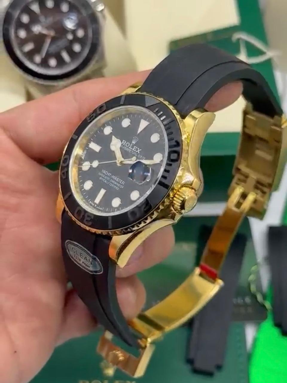 ROLEX Yacht Master - 42mm - SUPER CLONE - AÇO DOURADO MOSTRADOR PRETO - SILICONE - Imagem 5