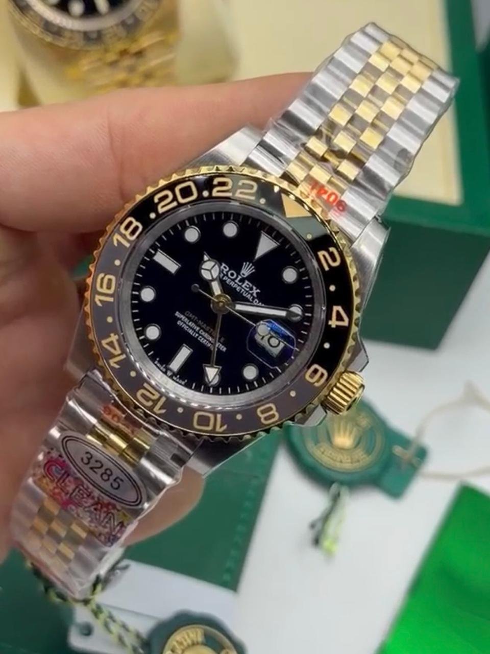 ROLEX GMT Master II 40mm - SUPER CLONE - AÇO COM DOURADO MOSTRADOR PRETO - Imagem 4