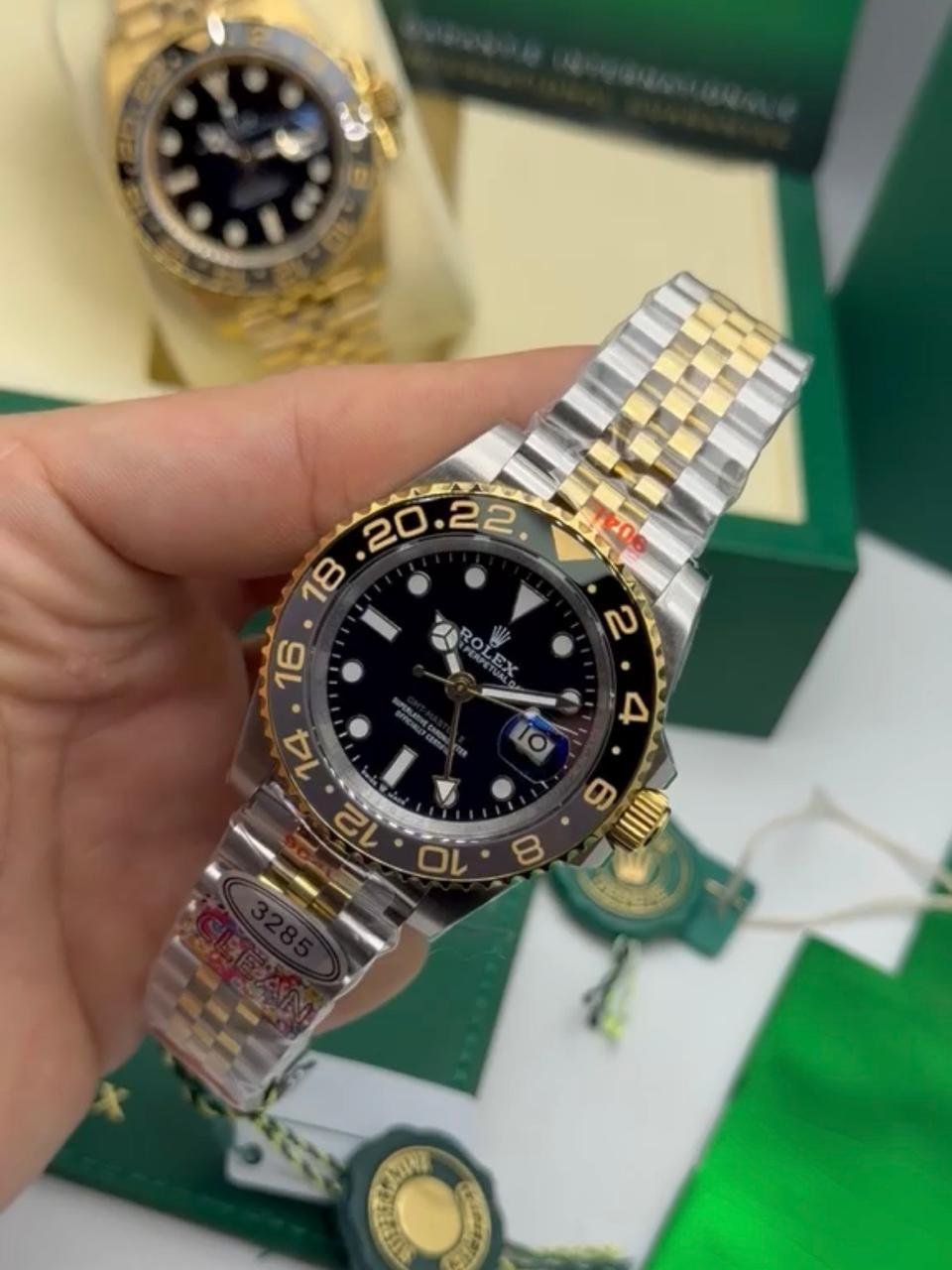 ROLEX GMT Master II 40mm - SUPER CLONE - AÇO COM DOURADO MOSTRADOR PRETO