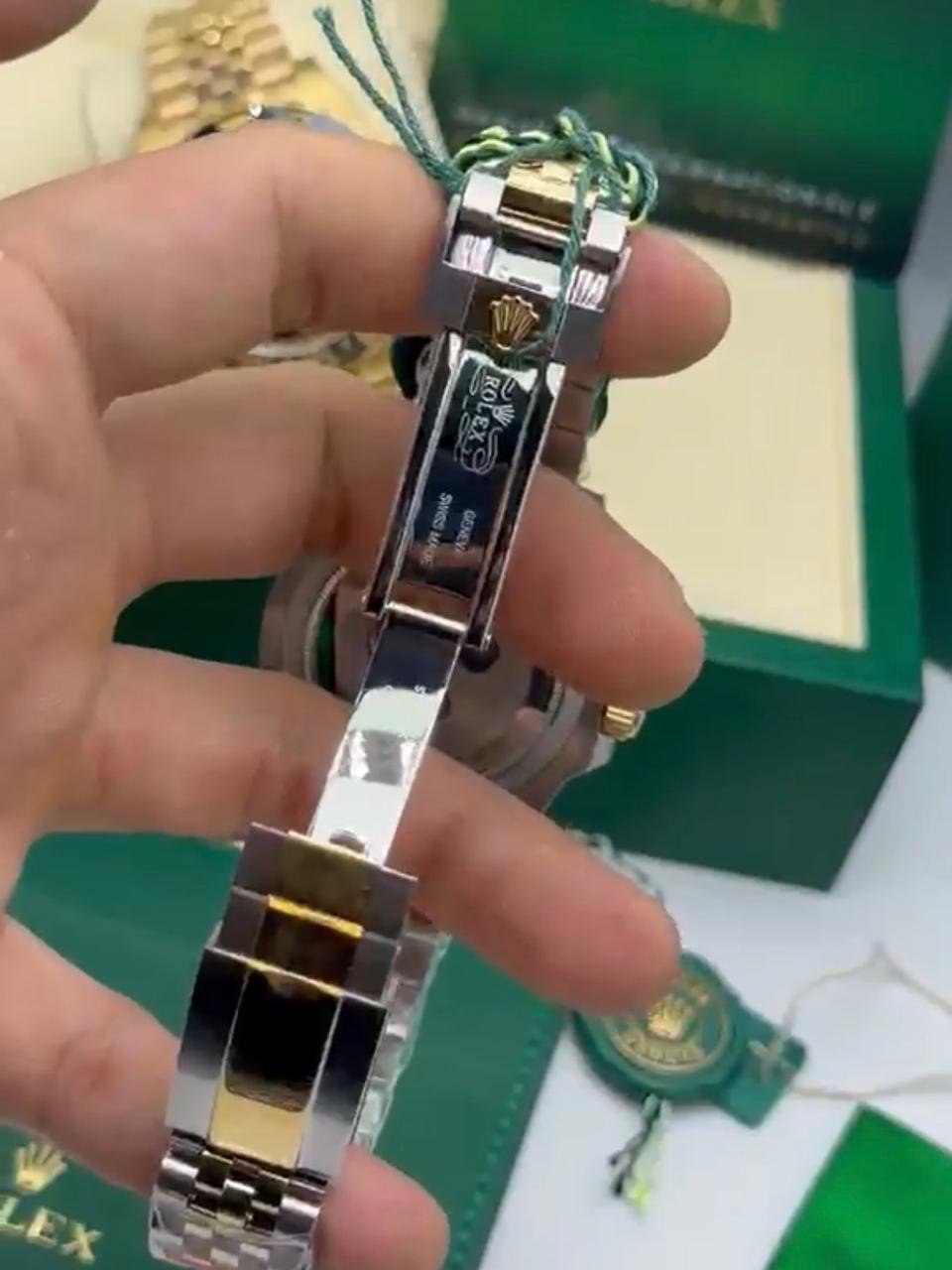 ROLEX GMT Master II 40mm - SUPER CLONE - AÇO COM DOURADO MOSTRADOR PRETO - Imagem 5