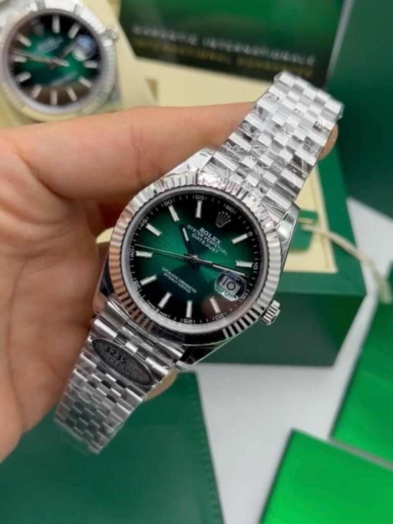 ROLEX Datejust 40mm - SUPER CLONE - AÇO MOSTRADOR VERDE