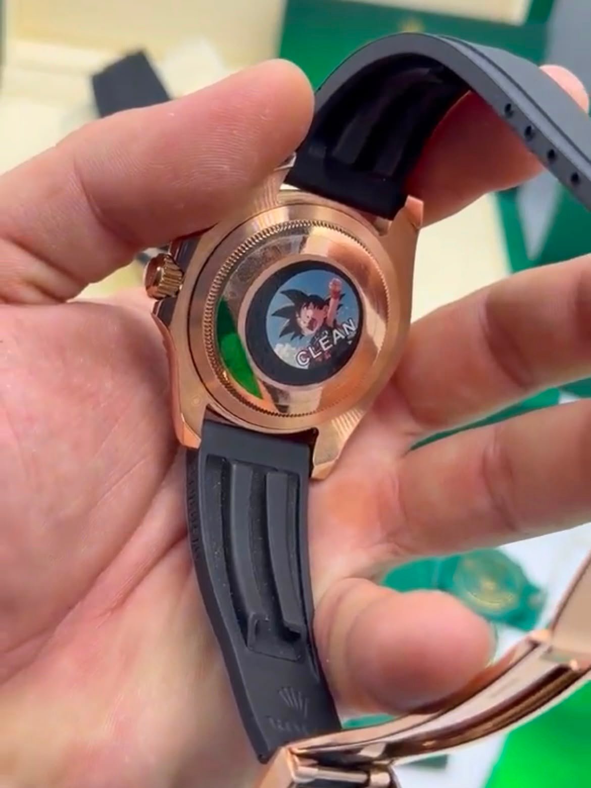 ROLEX Yacht Master - 42mm - SUPER CLONE - AÇO ROSE MOSTRADOR PRETO - SILICONE - Imagem 2