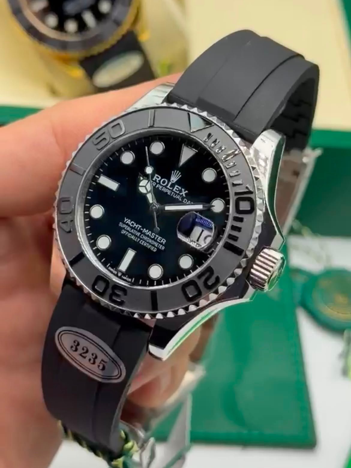 ROLEX Yacht Master - 42mm - SUPER CLONE - AÇO MOSTRADOR PRETO SILICONE