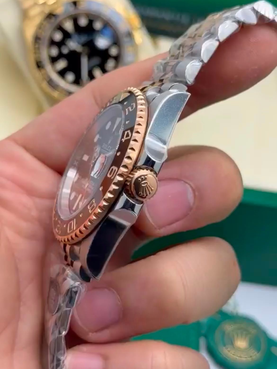 ROLEX GMT Master II 40mm - SUPER CLONE - AÇO COM ROSE MOSTRADOR PRETO - Imagem 3